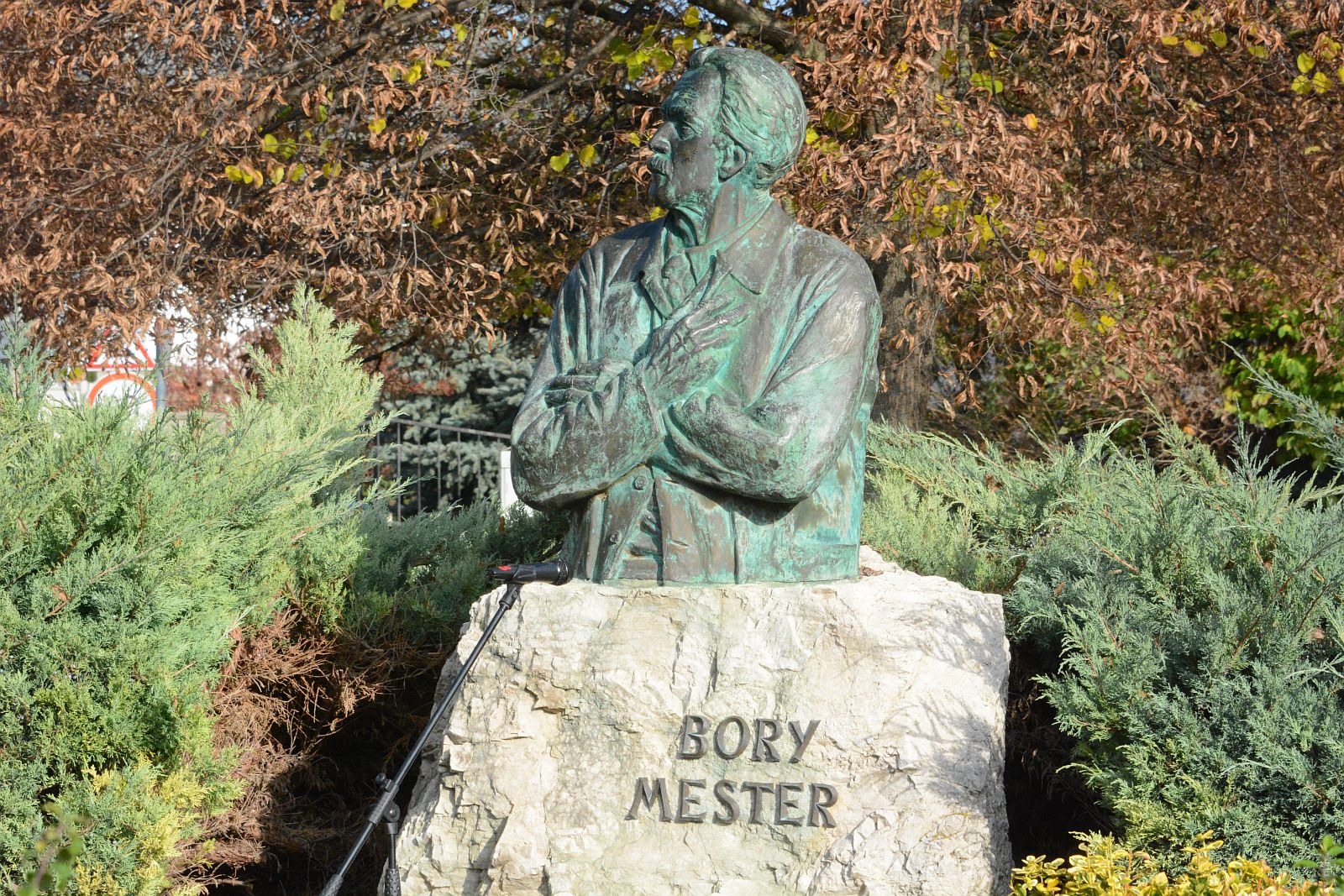 Bory Jenő születésének 143. évfordulójára emlékeztek a Mester szobránál